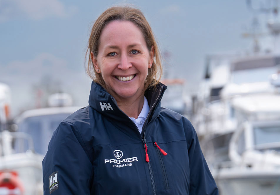 Cowes Staff Jess Mixedcontent