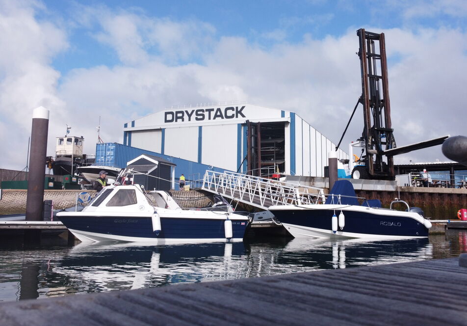 Indoor dry stack boat storage in Portsmouth