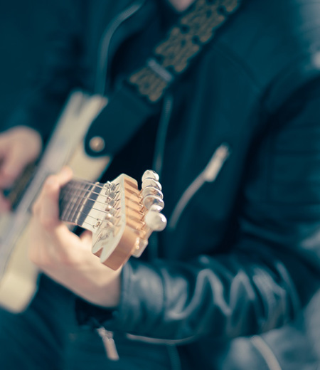 CH Boathouse Guitarist Mixed