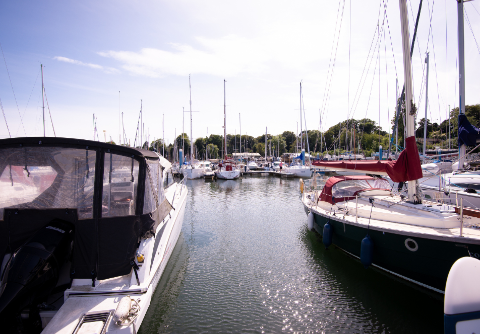 Boats Sparkle