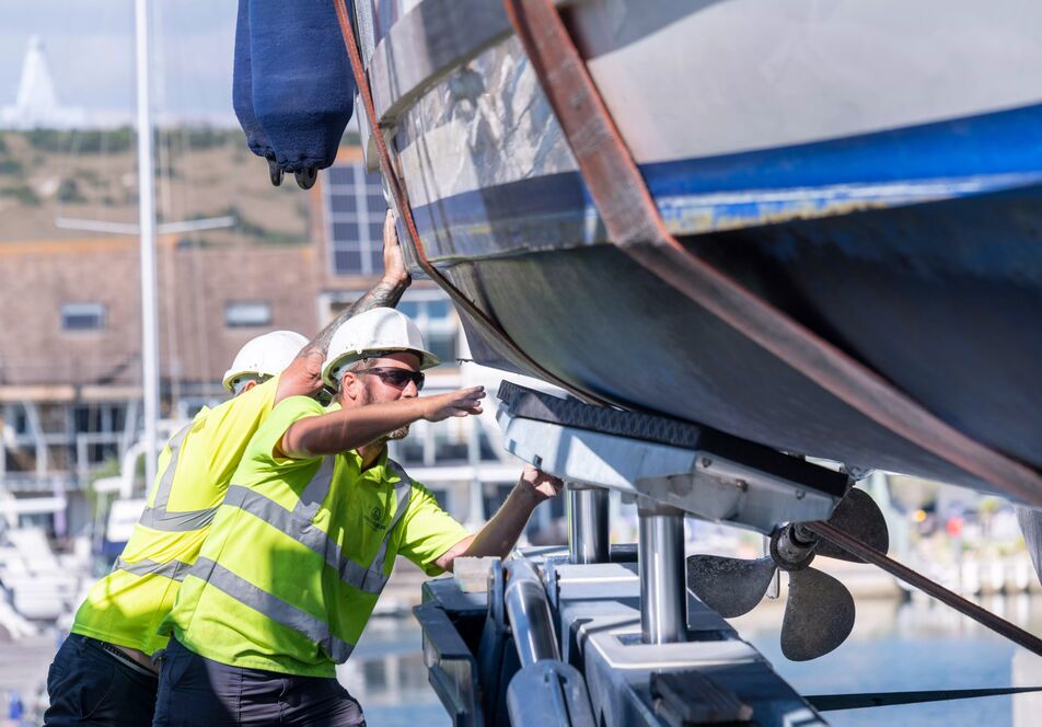 Port Solent 22 062 NW Mixed Content Block 952X664