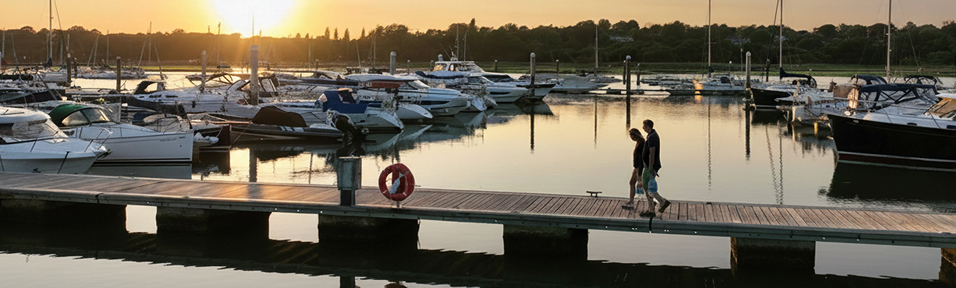 Universal 1920 X 685Px