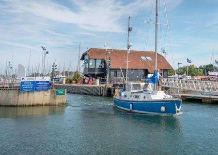 Chichester Marina 2014 26 NW News Block